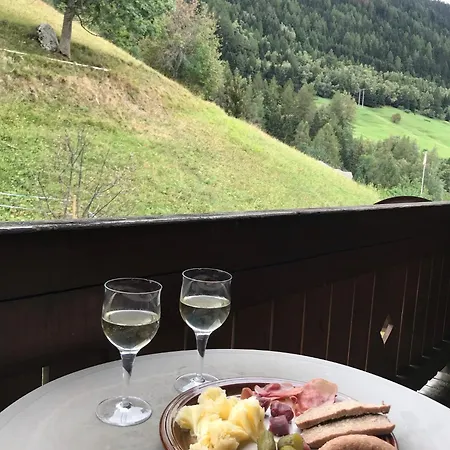 Doxa Apartament Ernen